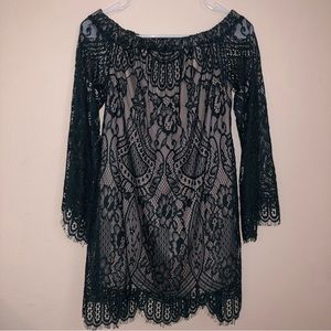 Off the Shoulder Lacy Green Long Sleeve Dress